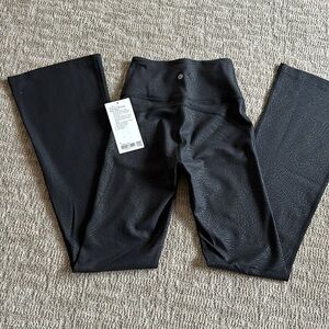 Lululemon SHR Flare Pant Nulu